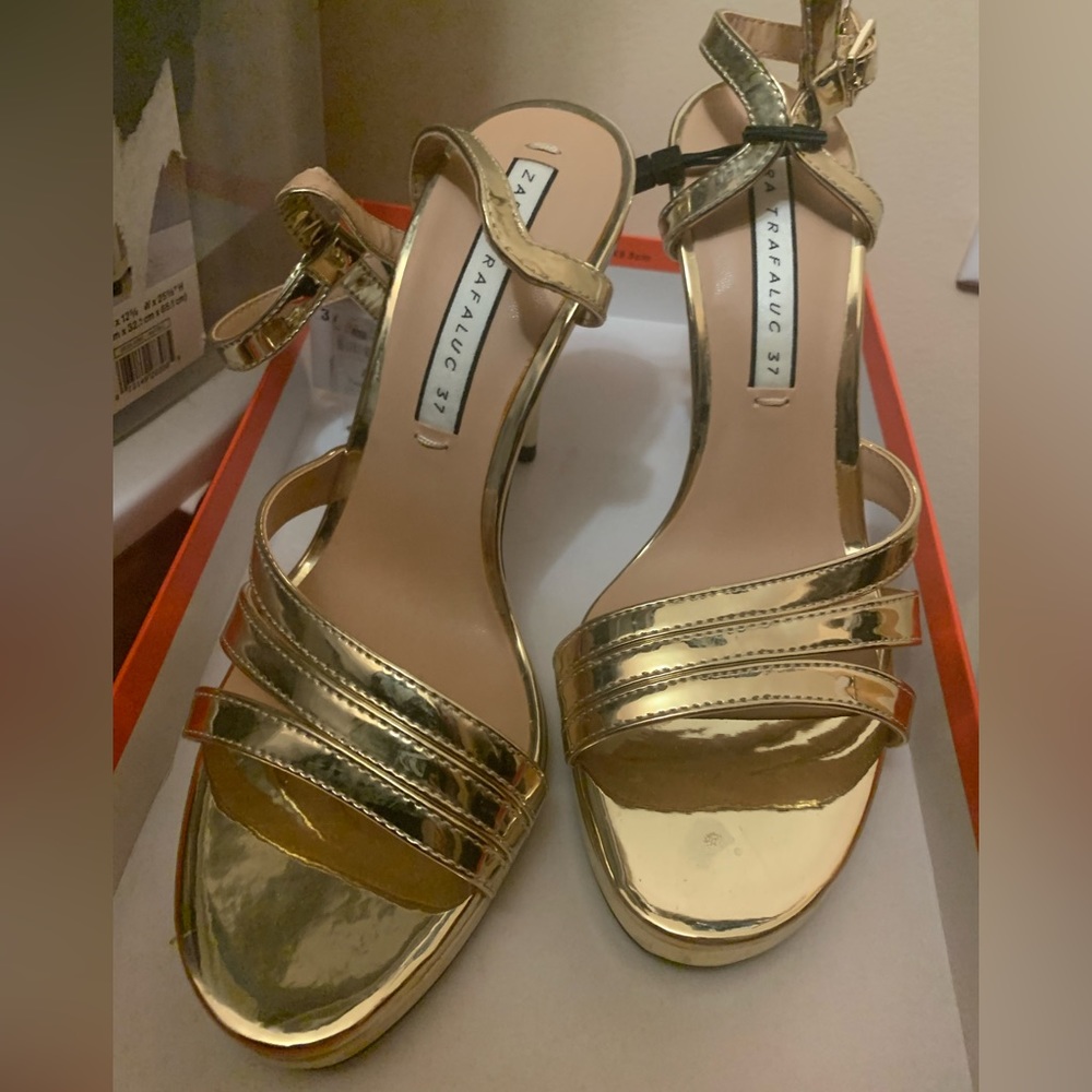 Zara gold heels! Never worn. Brand new with tags.